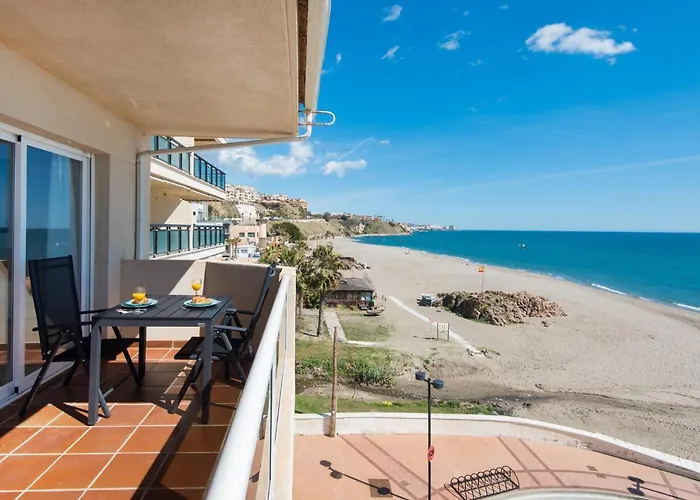 Privilege Of The Sea, 1st Line Carvajal Beach- 3rd Floor Фуэнхирола